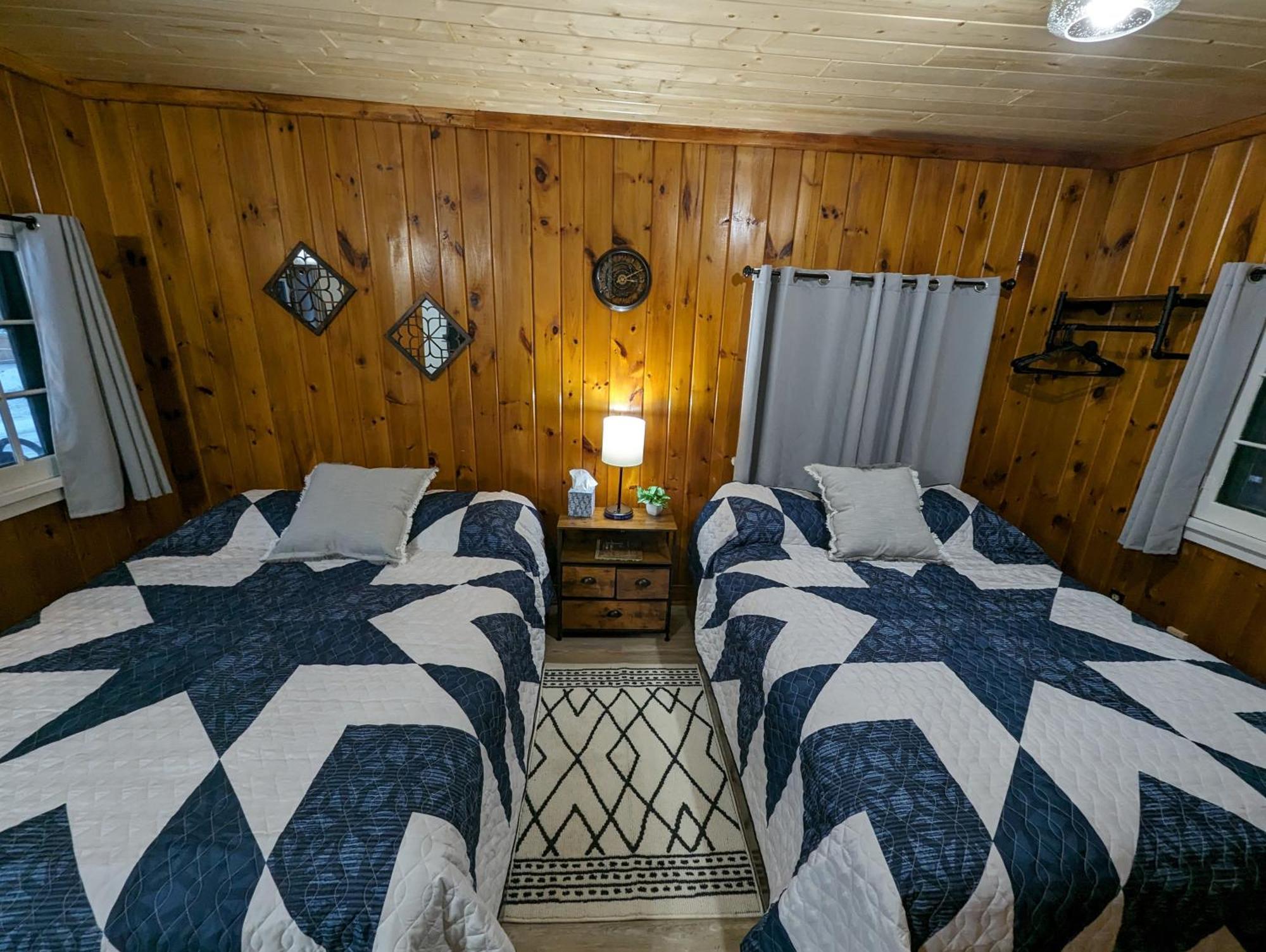 Riverside Point Resort Motel Park Rapids Exterior foto